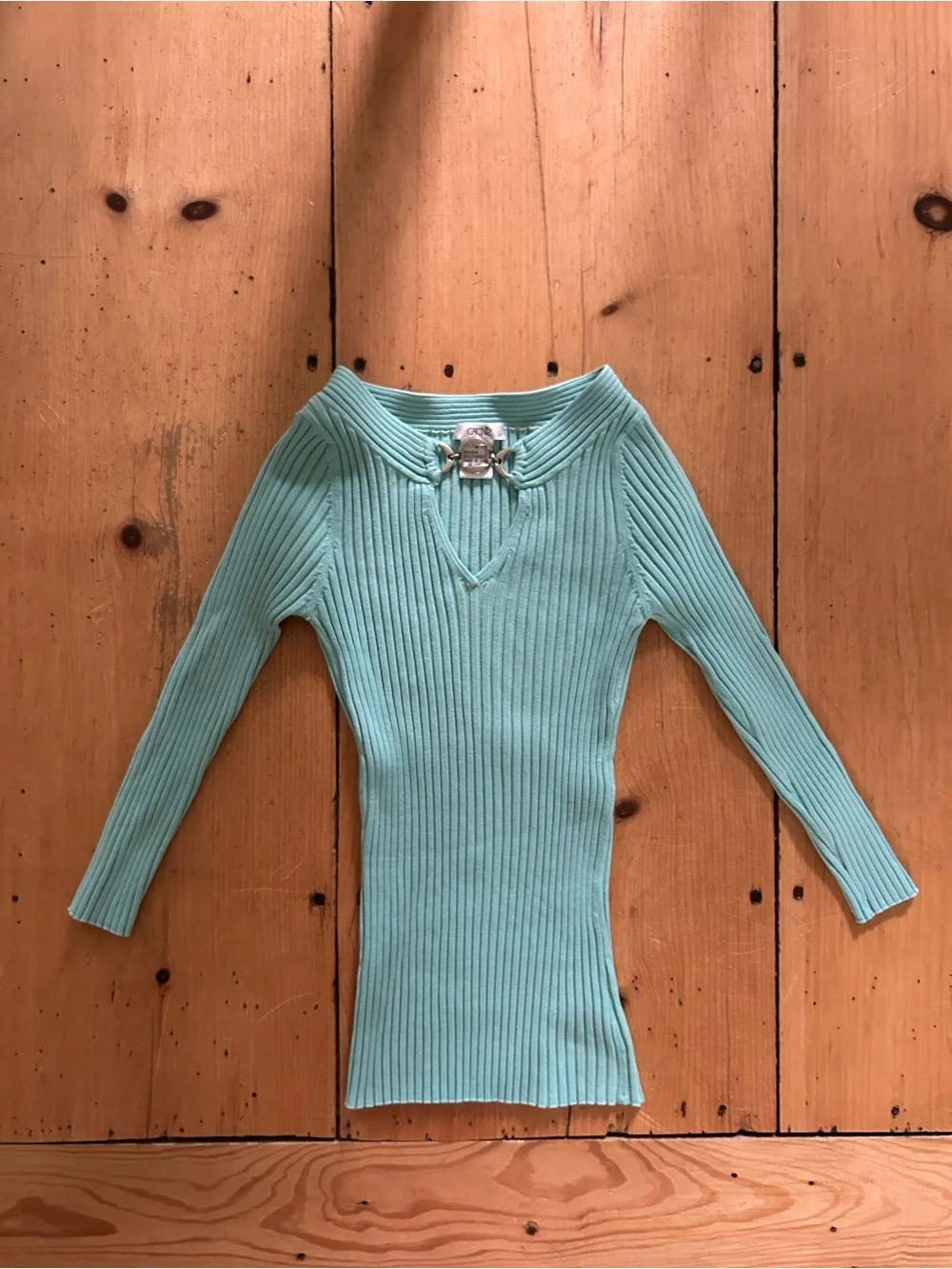 Cache Vintage Y2K Ribbed Long-Sleeve Knit Top with Decorative Clasp - Aqua